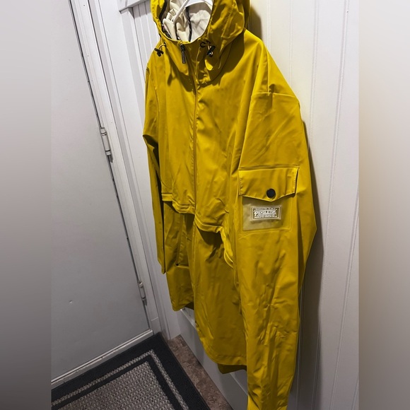 Pendleton NWT Yellow Rain Jacket- Women’s Size XL - Picture 4 of 9